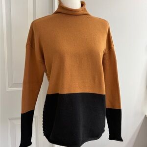 Tahari Sweater Caramel/Black Size S